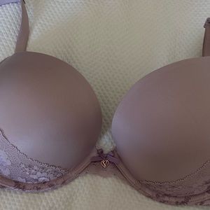 Victoria Secret Lace Body Push Up Bra